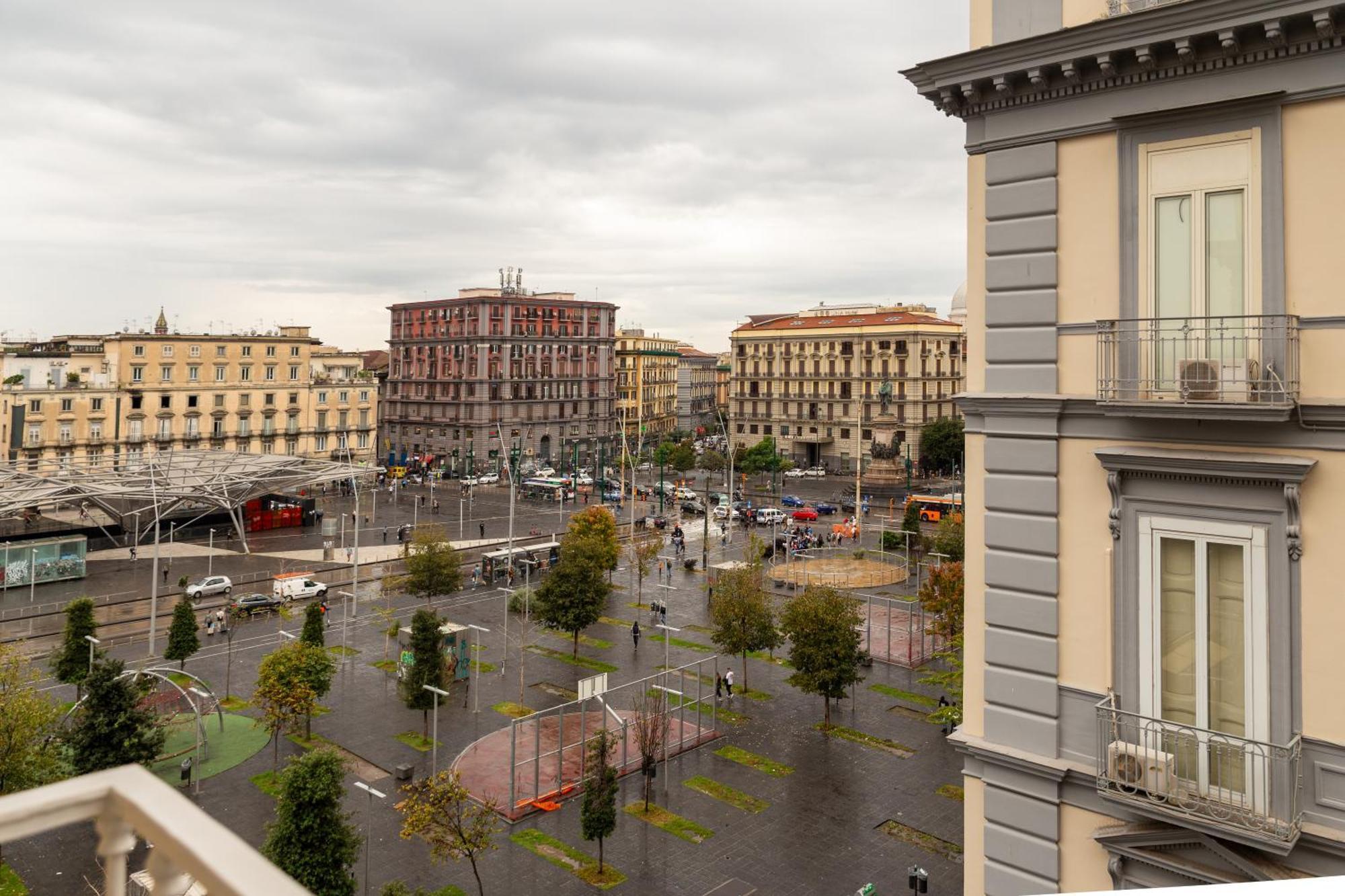 Central Station Housing Apartments By Dimorra Neapol Exteriér fotografie